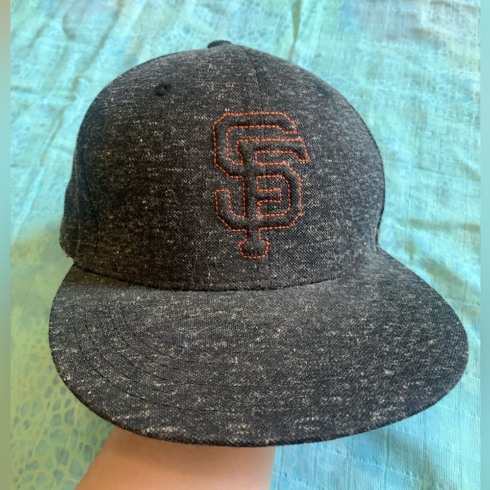 San Francisco Giants SnapBack Baseball Cap Dignity Health Heather Dark Gray SF
